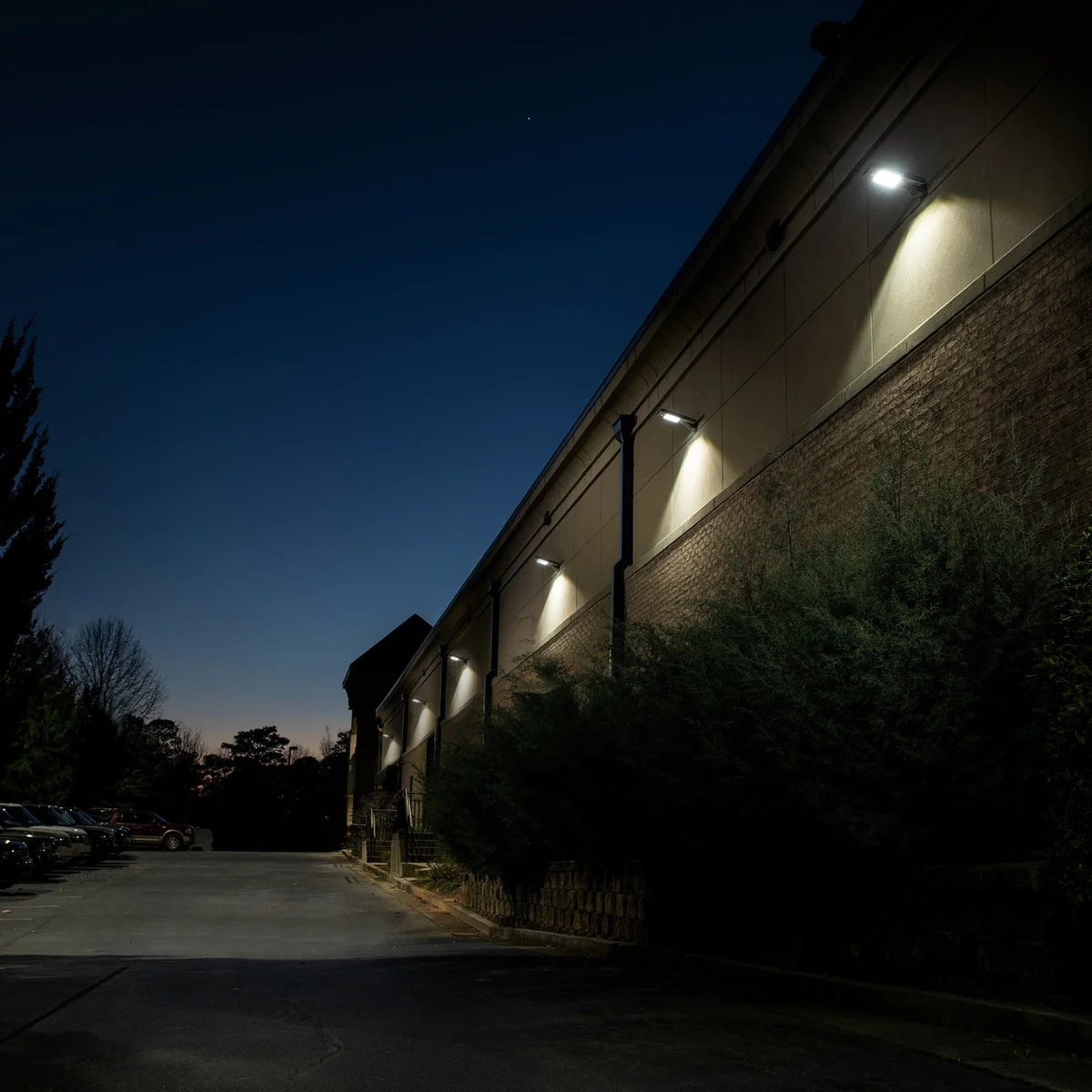 12W Solar Area Light , 1620 Lumens, With Motion Sensor and Timer - Image 2
