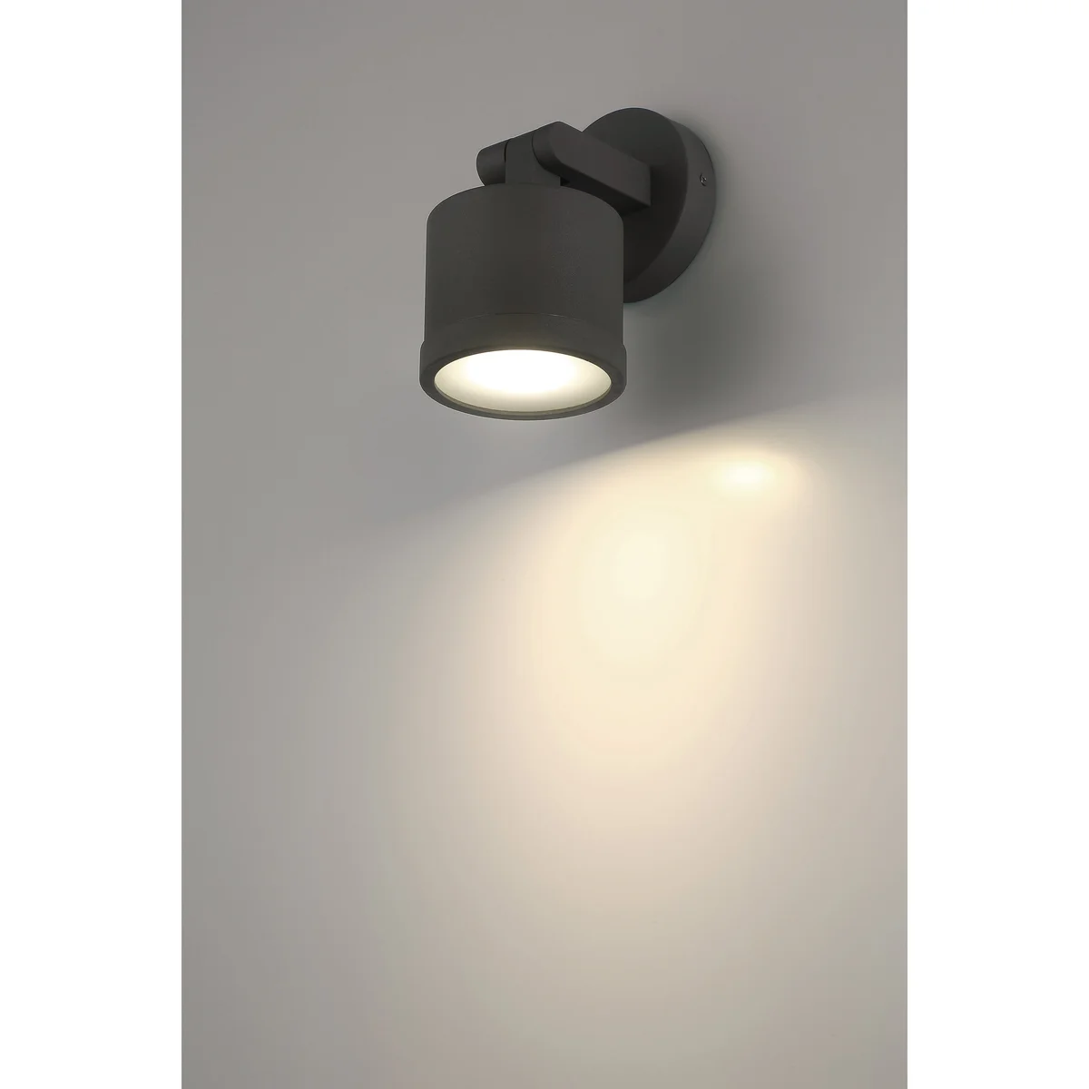 Outdoor Adjustable LED Spotlight, 500 Lumens, 6W, 3000K, 120V, Bronze Finish - Image 3