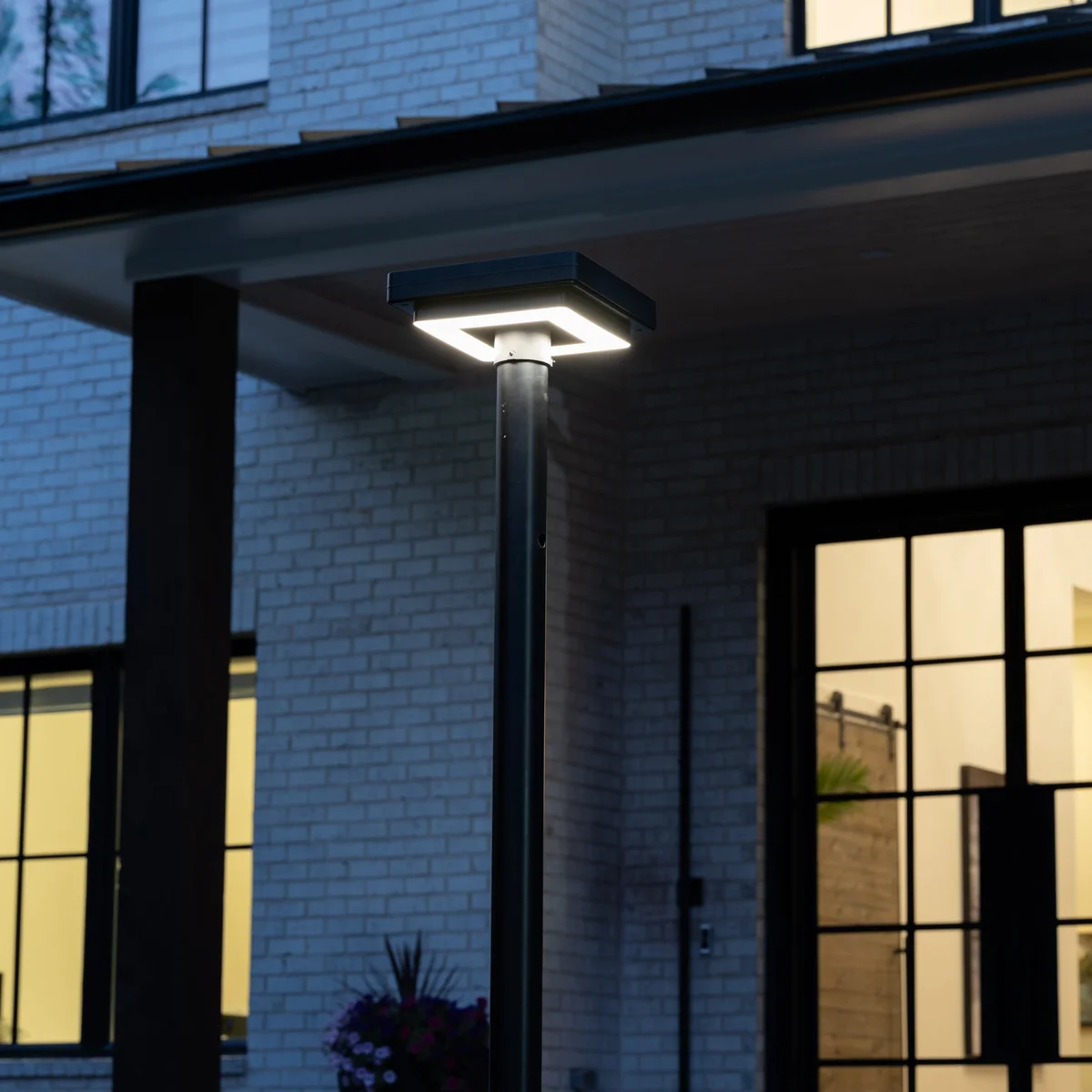 Contemporary Square Solar Post Light - Image 3