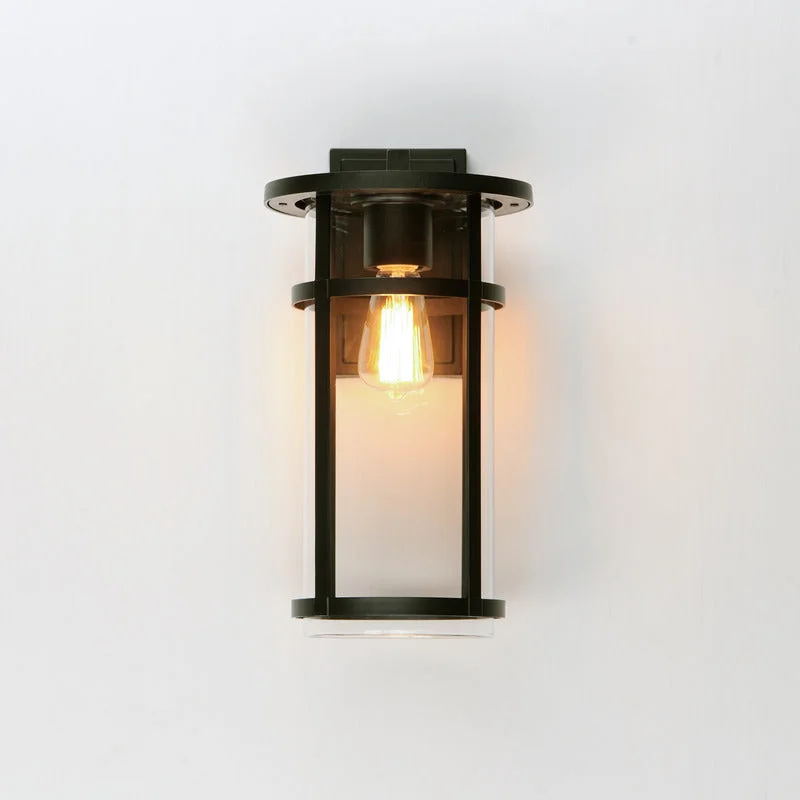 Clyde VX Large Outdoor Wall Sconce - Image 4