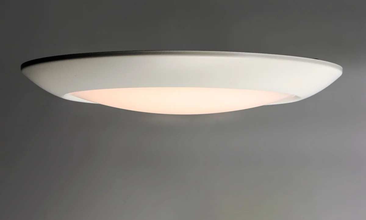 7.5" LED Flush Mount, 1350 Lumens, 15W, 2700K CCT, 120V, White Finish - Image 2