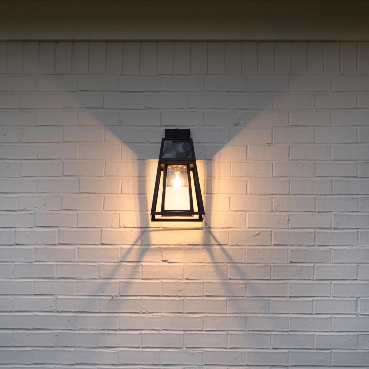 Aria LED Solar Wall Light, 150 Lumens, 5.6W, 3.2V, 2700K CCT, Black Finish - Image 5