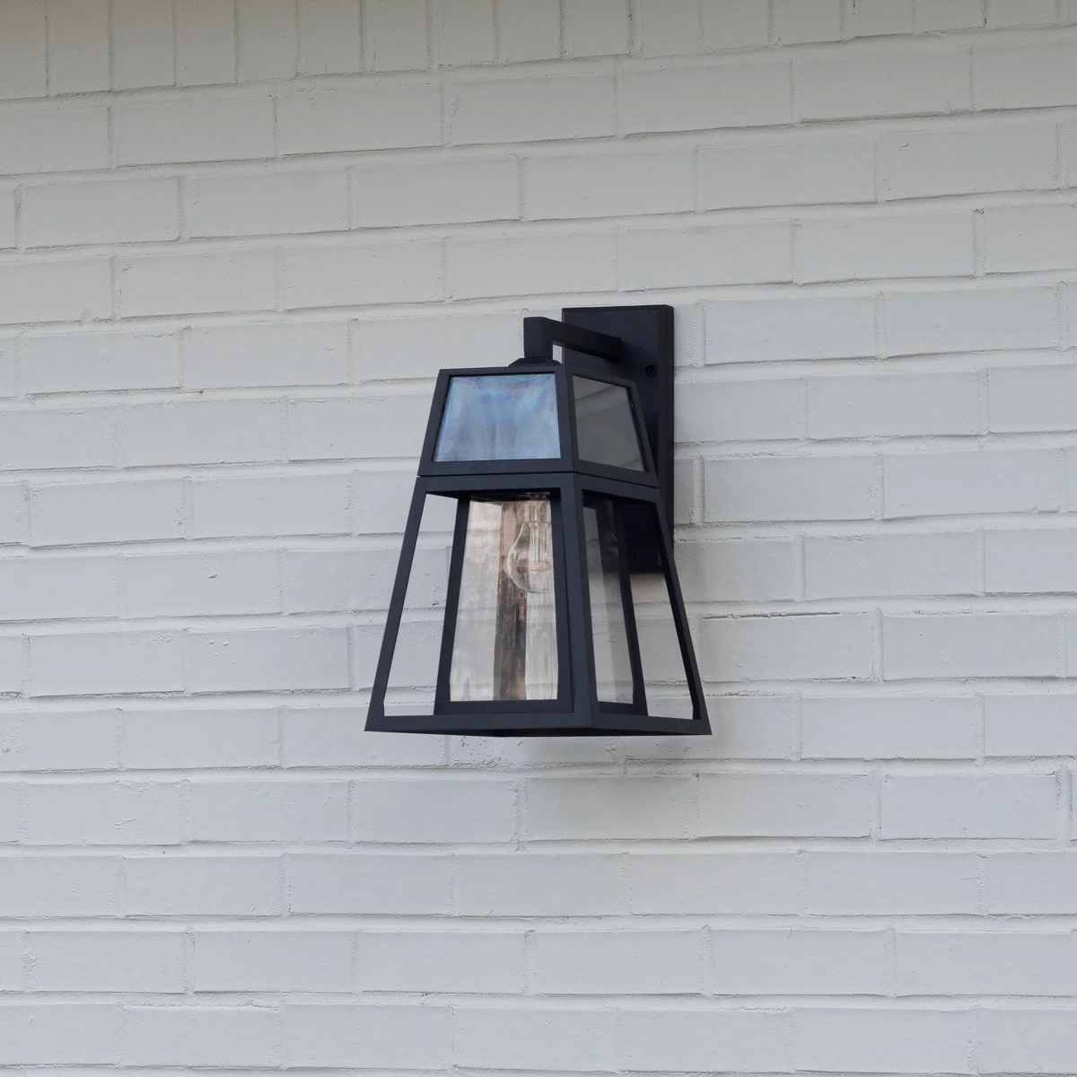 Aria LED Solar Wall Light, 150 Lumens, 5.6W, 3.2V, 2700K CCT, Black Finish - Image 8