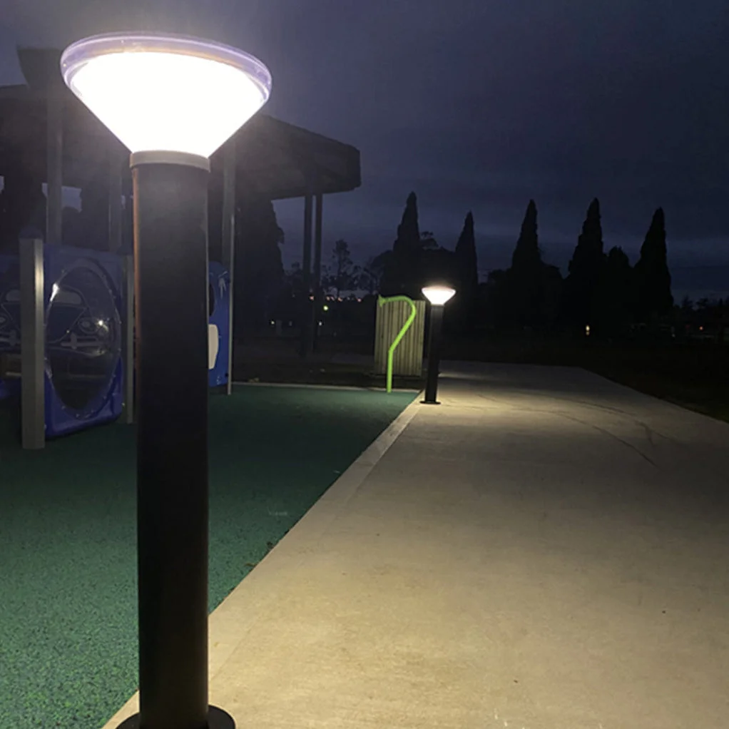 Vandal Resistant Solar Bollard Light, 560 Lumens, 6.3W, 5000K CCT - Image 2