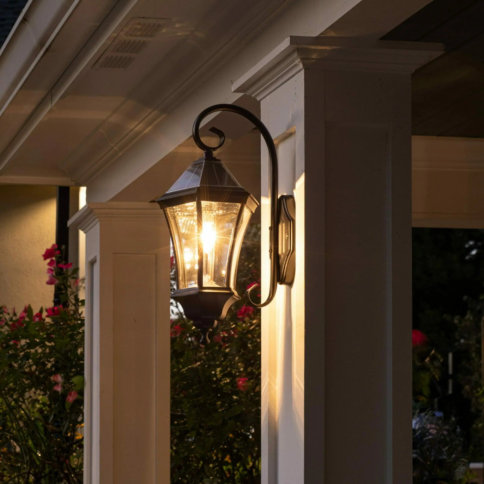 Victorian LED Solar Wall Light, 150 Lumens, CCT Selectable 2700K, Black Finish - Image 3