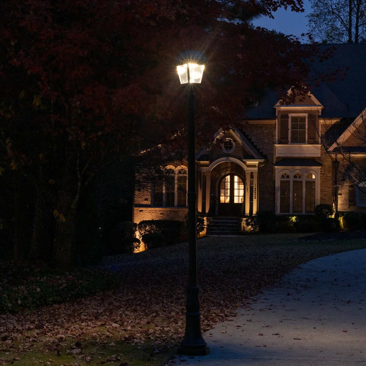 Gama Sonic Imperial III Commercial Solar Post Light, 300 Lumens, CCT Selectable 2700K/6000K - Image 9