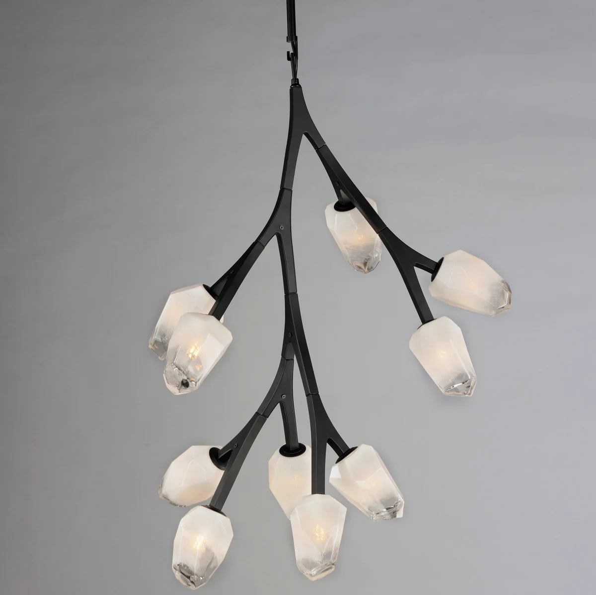 Blossom 10-Light LED Pendant, 5,000 Lumens, 40W, 3000K CCT, 120V, Black or Natural Aged BrassFinish - Image 2