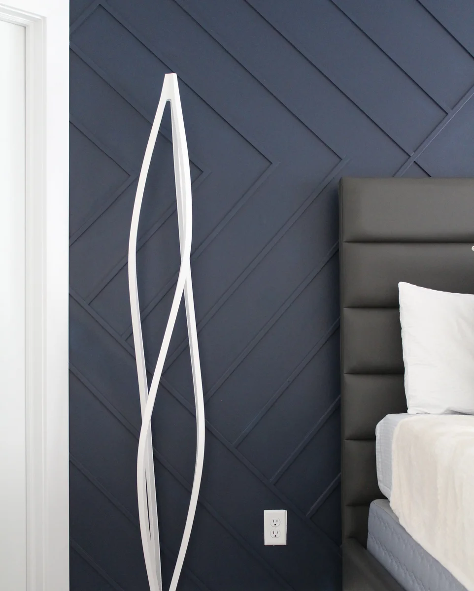 Cyclone LED Floor Lamp - Image 6