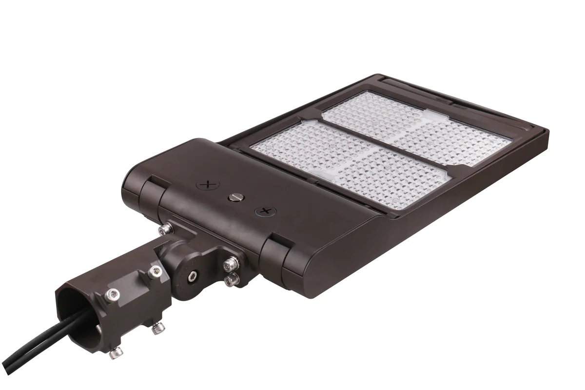LED Area/Parking Lot Light, 45000 Lumen Max, Wattage and CCT Selectable, 120-277V - Image 3